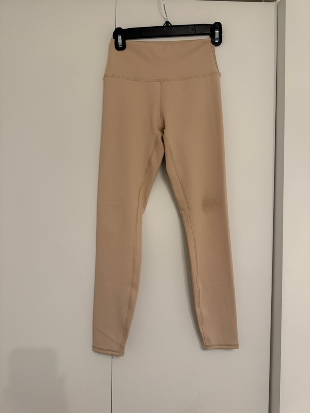 Alo Yoga 7/8 Airlift Legging - High-Waist Beige